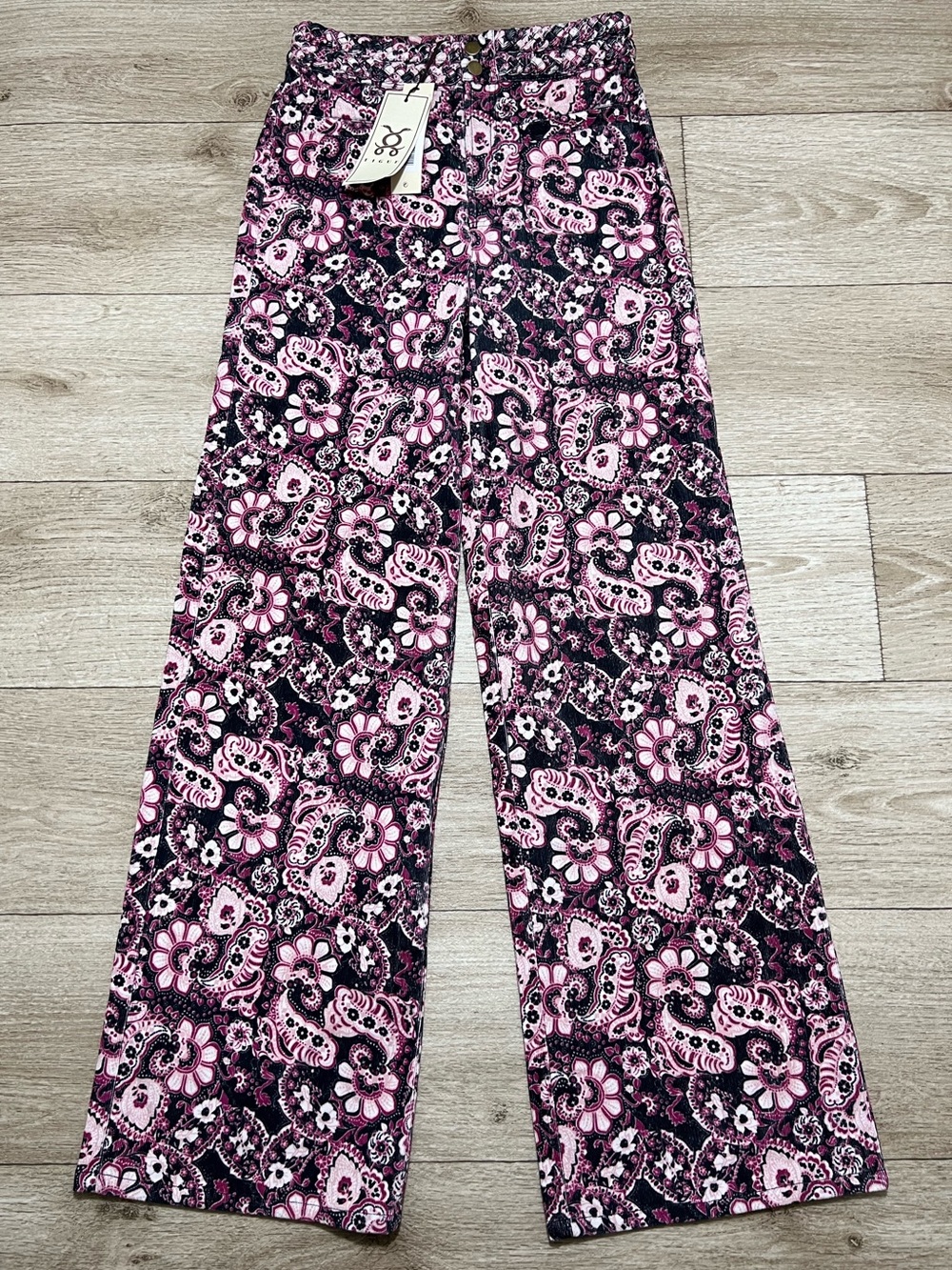 Figue "Maia" pants in a corduroy, wide-leg cut size 2 (26x34) pink and black